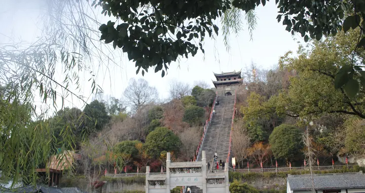 台州行记之一：戚公祠和沧月的新武侠