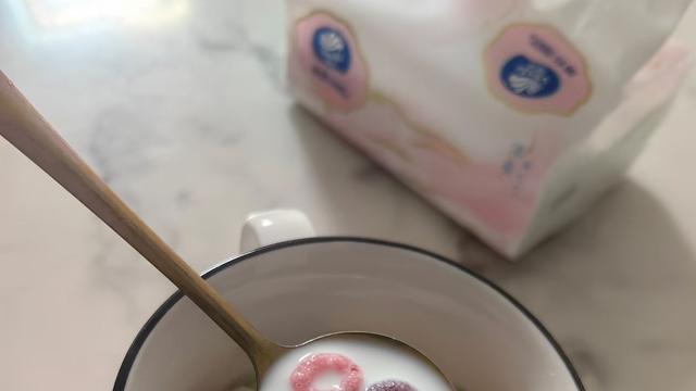 南方的海上繁花：钱真的可以改变一个人。