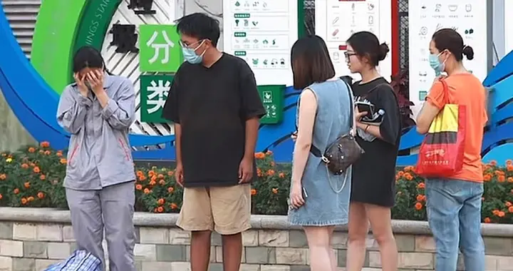 你会嫌弃父母工作给你丢人吗？不是每个父母都是老板
