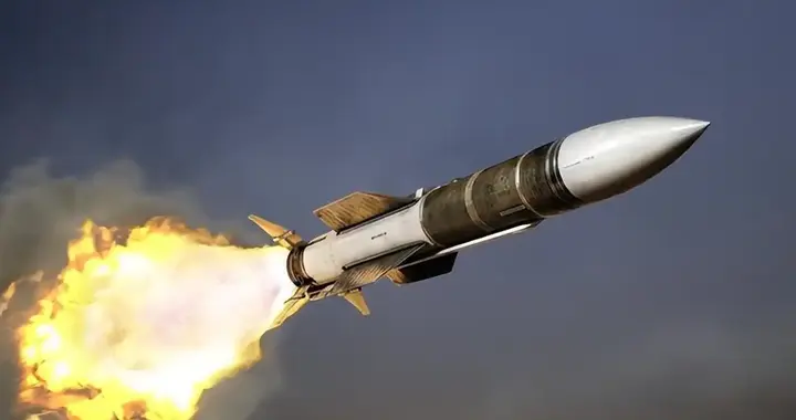霹雳15迎来劲敌，印度引进300枚R37M，射程400公里专克霹雳15？