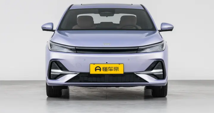 8万级混动卷王!续航超2000km，吉利银河A7EM值得一看