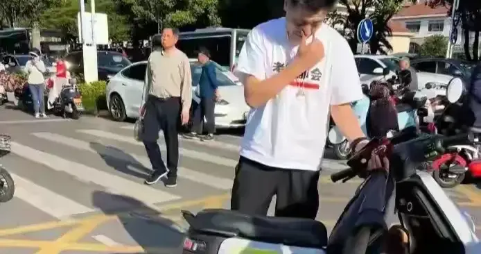 张雪峰前女友称三年的念想 背负30年房贷替他守家 好友一言打破谜团