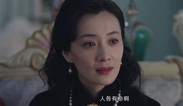 《南洋女儿情》：一物降一物，陆雪亭定情，金碧云的麻烦来了