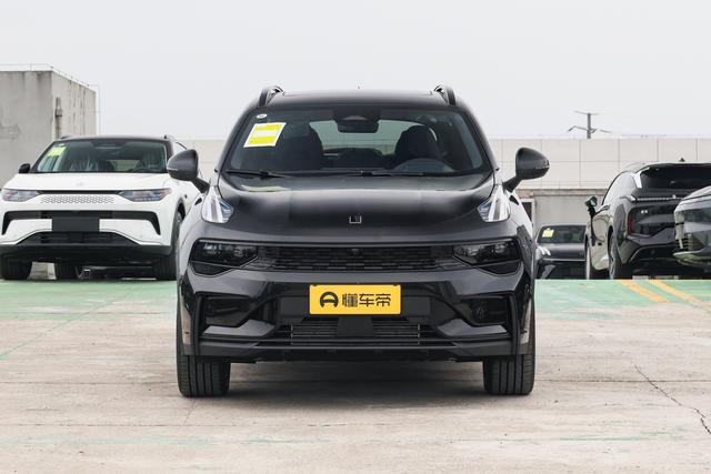新车｜北欧暮色新色来袭！2025 款领克 01 焕新版登场，颜值再升级