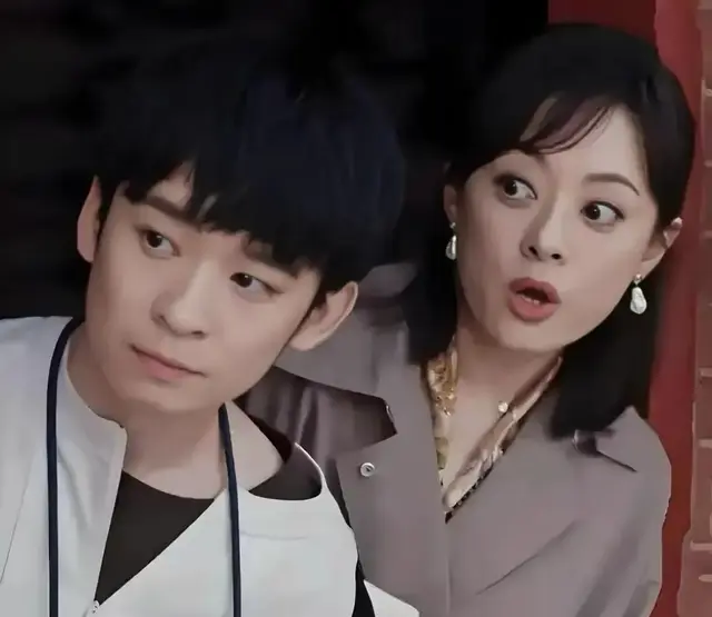 董子健：张姐的唇膏是橘子味的