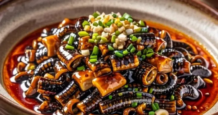 苏州特色美食30种，包括名称、简介、代表店铺，游姑苏恰当时