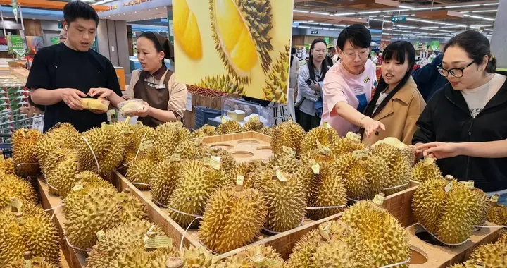 榴莲跌到20以下却很少人买？不是大家不爱吃，是被4个原因劝退了