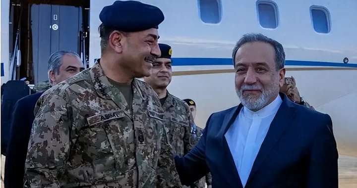 干得漂亮！巴基斯坦战机硬核巡航德黑兰，以绝对武力威慑以色列！