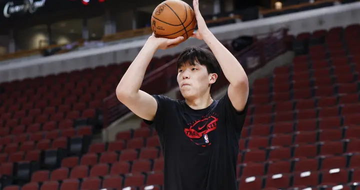 杨瀚森三分投不好进攻老犯规，除了力量不足，还可能有哪方面原因