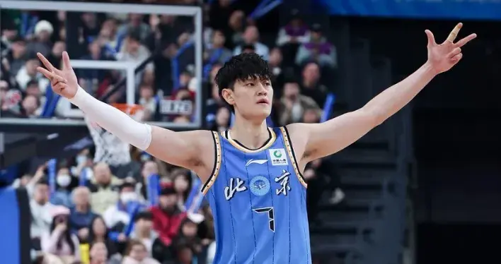 80天蛰伏归来！曾凡博18分，北京50分血洗吉林收官常规赛