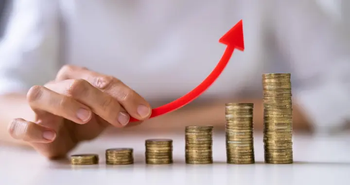 林毅夫称明年中国将迈入高收入国家，孙玉良：想问有几亿人扯后腿