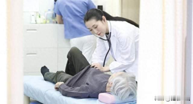 数九寒天，家有老人如何预防心脑血管意外？