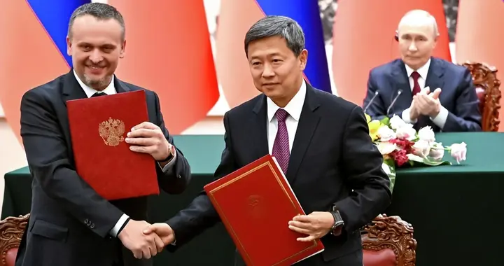 普京破天荒让步！中国铁轨修进俄远东，中俄联动，日本抗议也没用