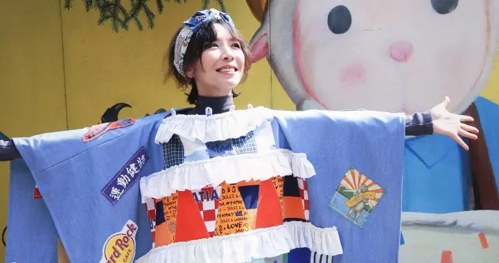 黄雅莉用儿子旧衣改新毯子太有创意了，计划每年一件做到孩子10岁