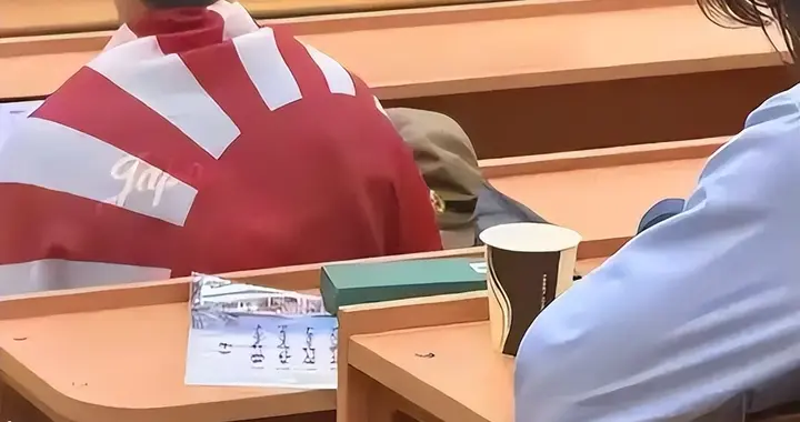 这下真凉了！莫大留学生被遣返，记录进档案，牢狱之灾跑不了？