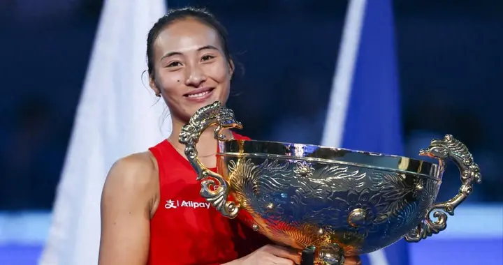 一天2位女运动员夺冠，一位卫冕双冠，一位创造历史，都令人骄傲