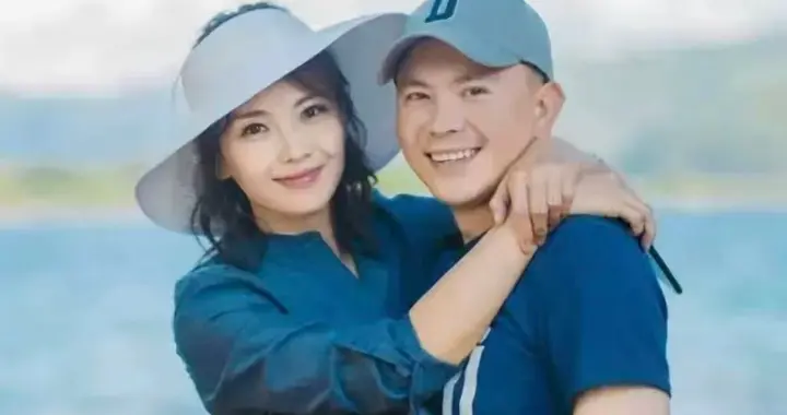 王珂也没想到，为自己还清数亿债务的刘涛，走上了另外一条上坡路