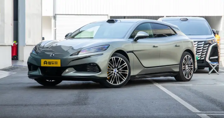 售26.98万起，纯电续航1036公里，腾势Z9GT真实用车体验分享！