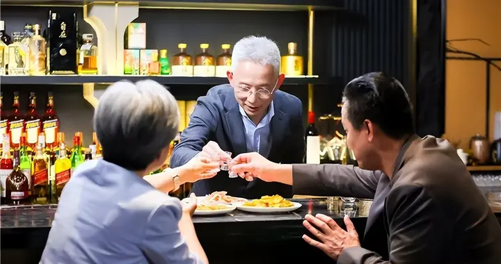 《舍得智慧人物》第八季开播，三个过来人聊高考