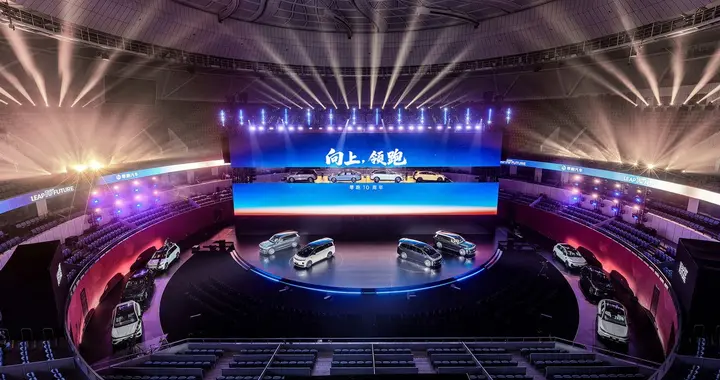 2026年销量目标100万辆，零跑汽车向高端化及海外市场发力