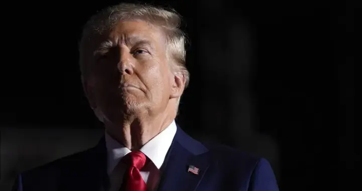 上任一年，特朗普干的这两件事情，确实扭转了美国的命运