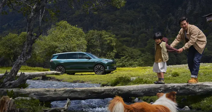 春节长途返乡开新车，2026款eπ008六座版就很合适，价格还不贵