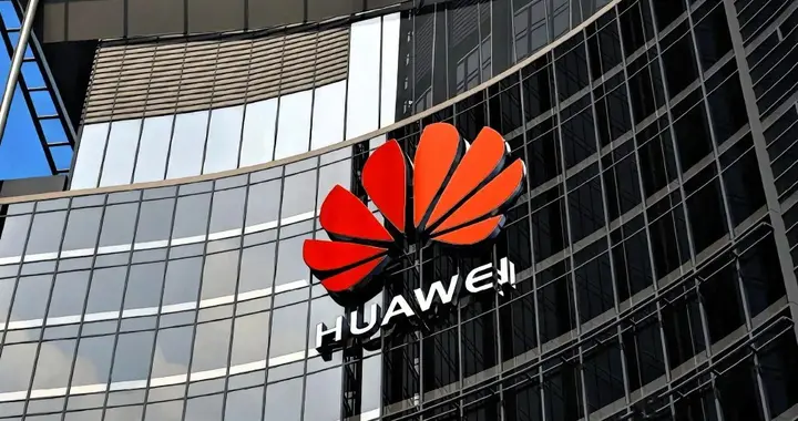 不走缩微老路！华为自创新定律，成熟工艺实现弯道超车