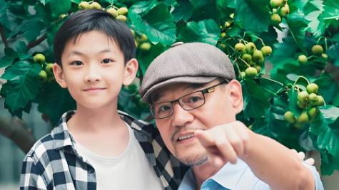 初一TAlk：2002年，演员巍子把儿子