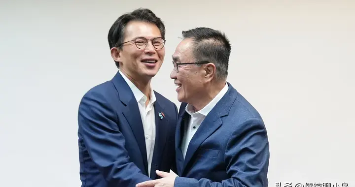 大格局！为保蓝白合 黄国昌主动要求公布民调数据 承诺全力辅选