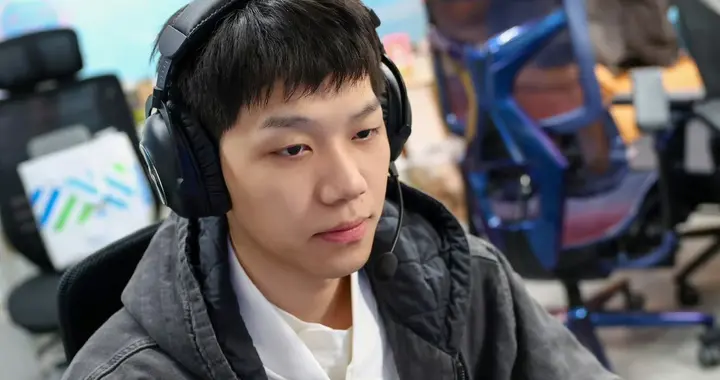 Viper惨遭ON“制裁”火了！LPL教练开团Bin，XUN赛后行为引争议