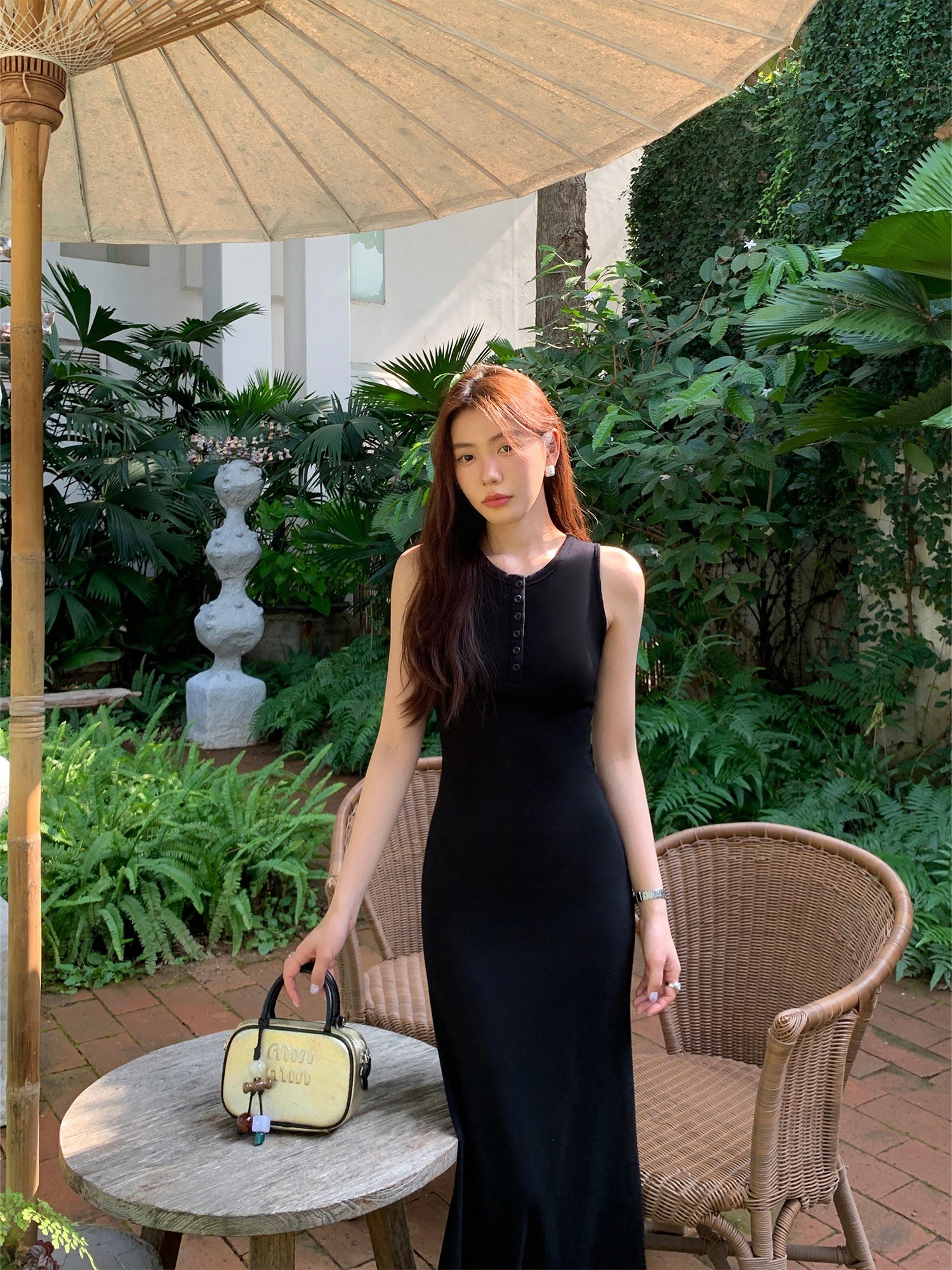 pusumede 黑色修身针织连衣裙女