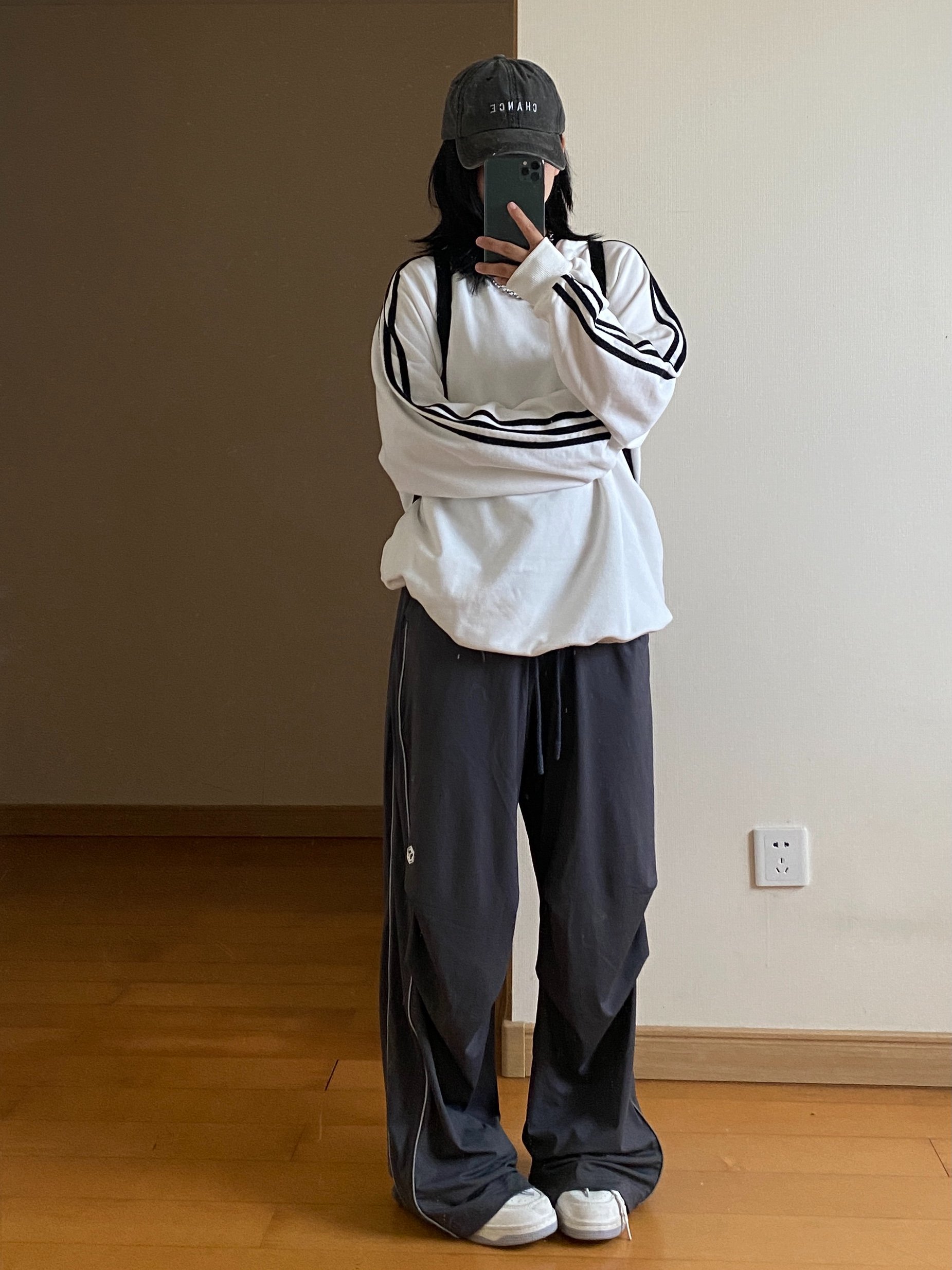 山系凉感防晒轻薄直筒休闲裤