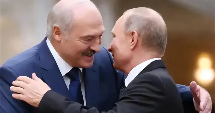 第二个乌克兰出现了？特朗普突然变脸，美军瞒天过海，普京被骗了