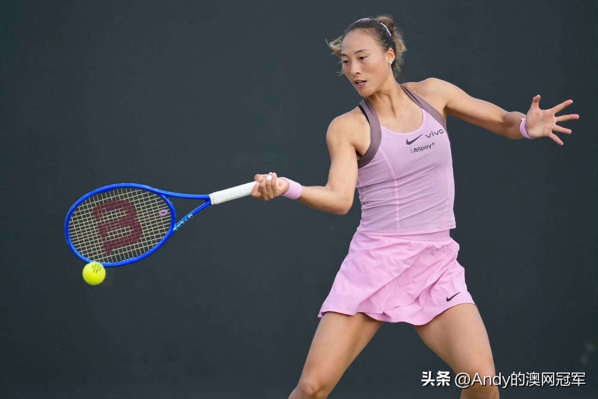【雅典WTA250赛女单：郑钦文取得开门红】 2026赛季🇬🇷雅典...