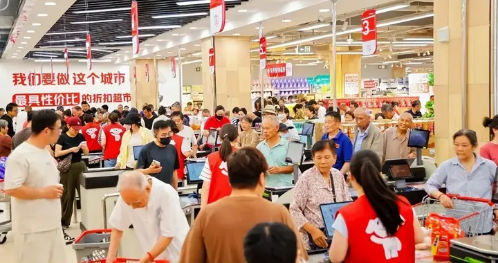 巨头集体换赛道，硬折扣进入白热化战场