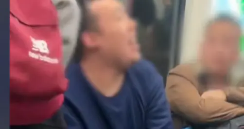 武汉地铁男子骂人后续：言语粗鄙态度嚣张，身份被扒，恐难被处罚