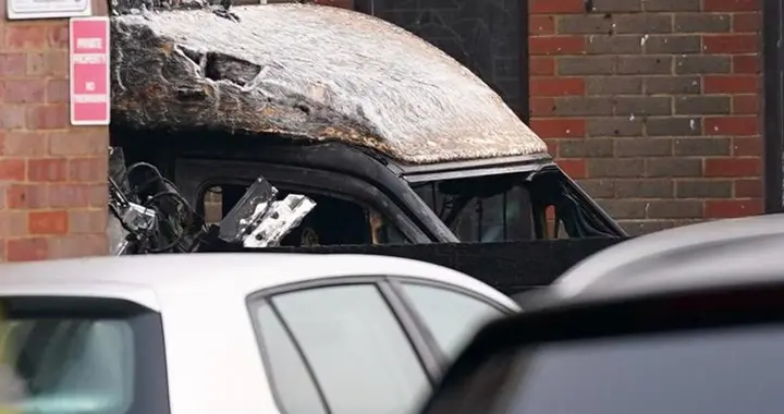 太离谱！以色列救护车，武器库在海外燃烧，地下组织放话全球追杀