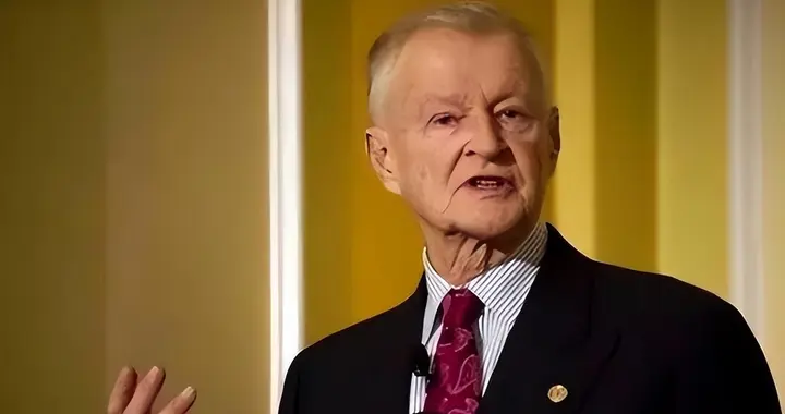 西方国家为何讨厌中国？布热津斯基：中国早晚洗刷150年的耻辱