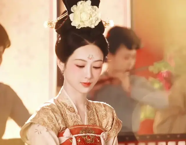 人比花娇！杨紫太权威了，新剧妆造封神，唐代仕女图像从画中走出