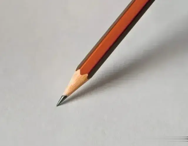 半截铅笔让我想起了很多