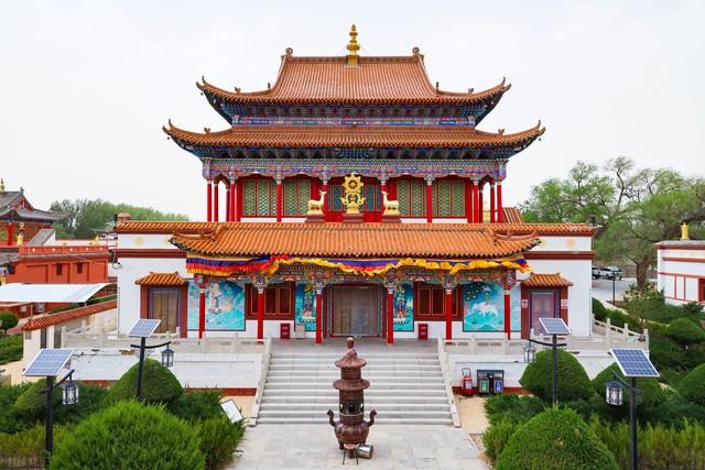 内蒙古区2025年1到5月财政收入，乌兰察布和呼和浩特增速10％左右