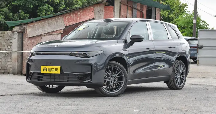 15 万预算，怎样选空间大、动力强、续航久、智能化高的 SUV？