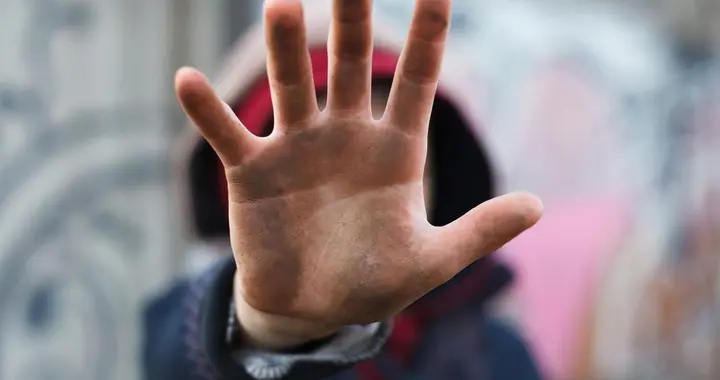 拐卖儿童案件中，买方为何也会被追责？