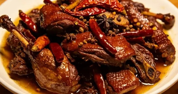 湘西土匪鸭，霸道鲜香啃到舔手指