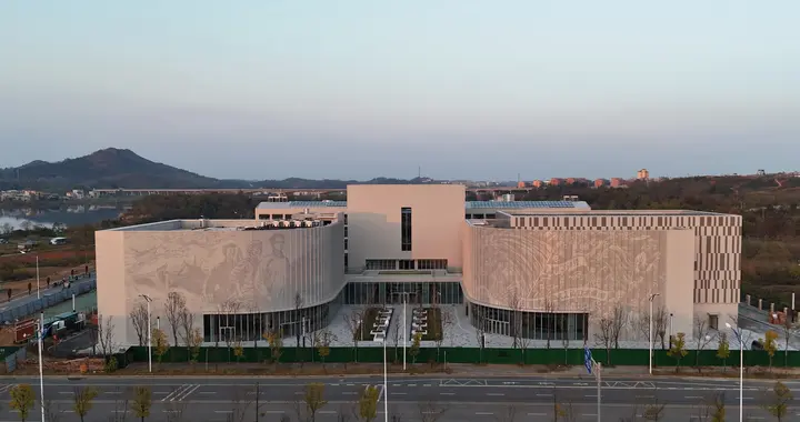 76万人的湖南县级市，矿产资源全国名列前茅，却没高铁站和火车站