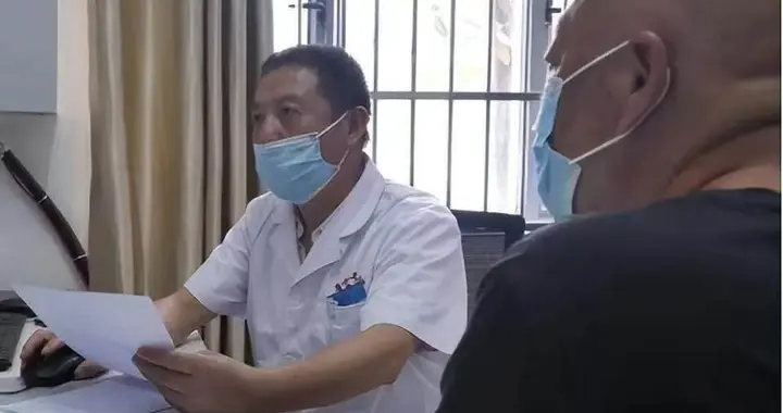 发现一个奇怪现象：乡镇卫生院除了没有病人，真的其他什么都有？