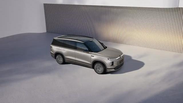 王子聊车：3月大型SUV销量出炉：蔚来E