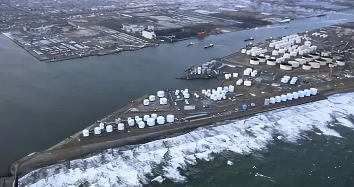 7.7级地震撕开日本夜空！舆论炸锅，日网民：快请发达中国救我！