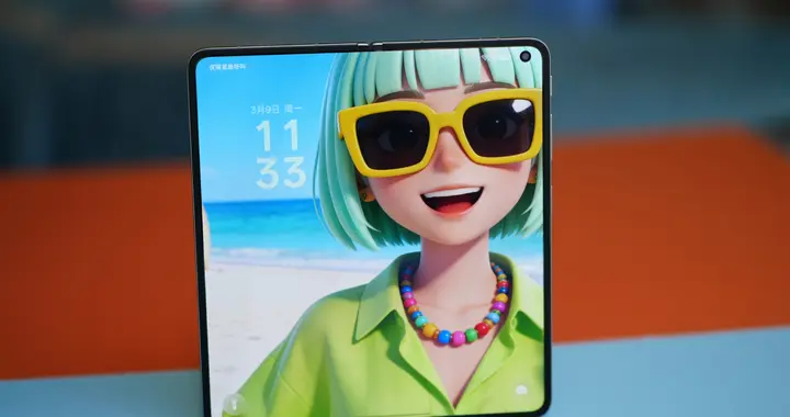 让苹果都妥协的折痕“天堑”，被中国产业链填平了？