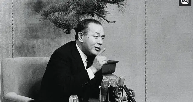 属实唏嘘！为讨好美国把对俄关系搞僵，如今外交要靠碰瓷撑场面？